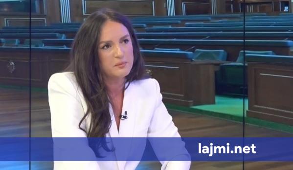 AGK ja mirëpret fitoren e gazetares Blerta Foniqi pas degradimit nga menaxhmenti i RTK së