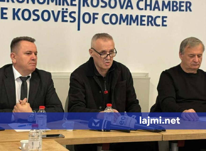 Berjani kërkon shpërndarjen e rezervave shtetërore të naftës në të gjitha pikat e karburantit