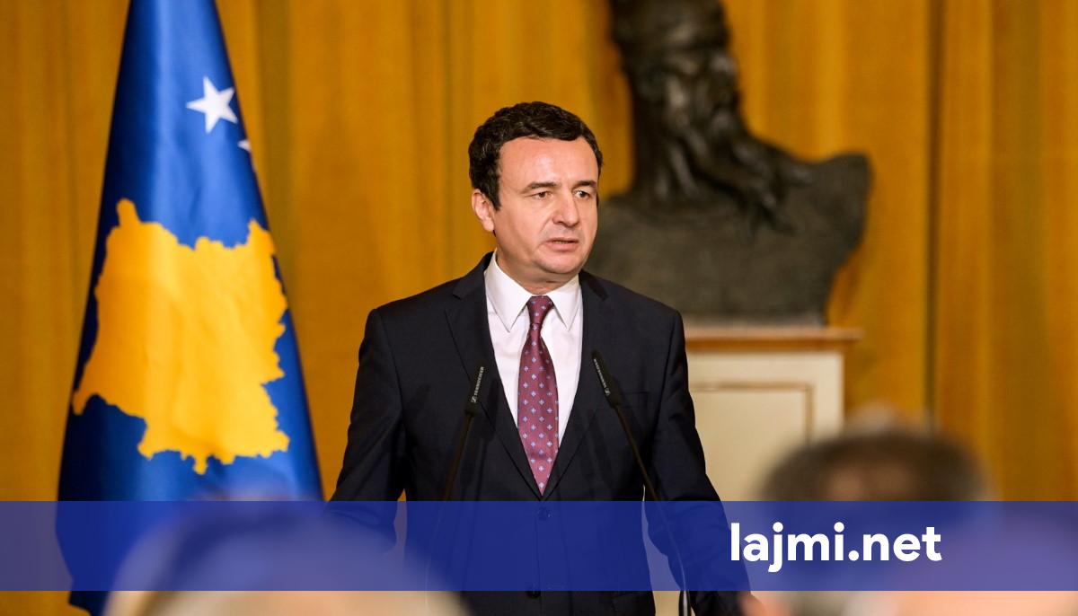 Kurti uron besimtarët katolikë për Krishtlindje  Festë e besimit  shpresës dhe reflektimit