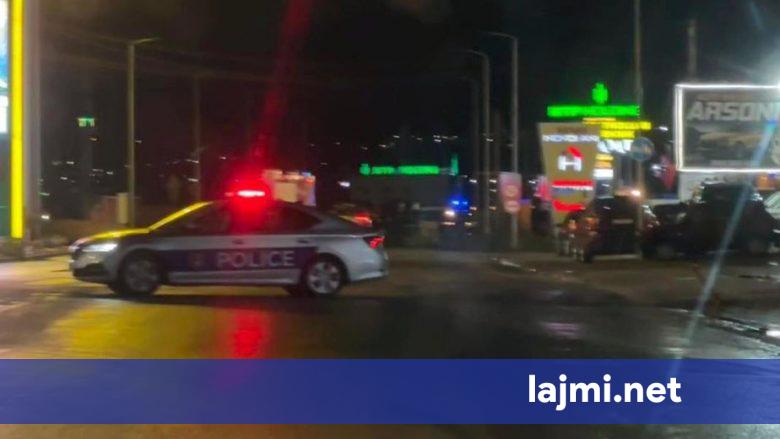 Aksident në rrugën Mitrovicë Prishtinë  përfshihen dy vetura   lëndohen tre persona