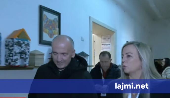 Gazmend Muhaxheri ushtron të drejtën e votës në Pejë