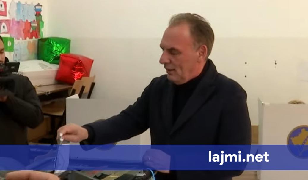 Voton kreu i NISMA s  Fatmir Limaj