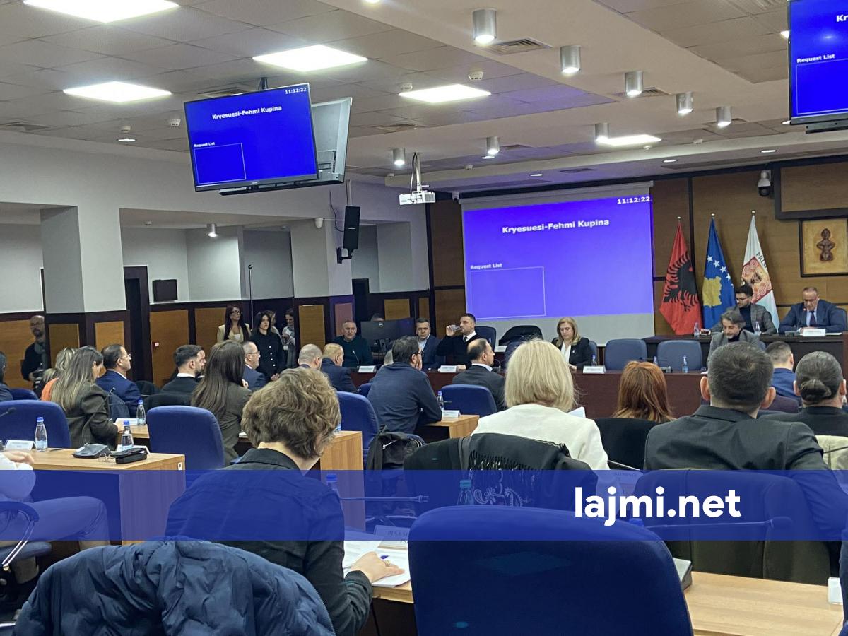 Egzon Azemi  Ramës  Dëshmoje se s je vegël e grupeve të interesit për pronat në Prishtinë  se jam i bindur që ti s je koka aty