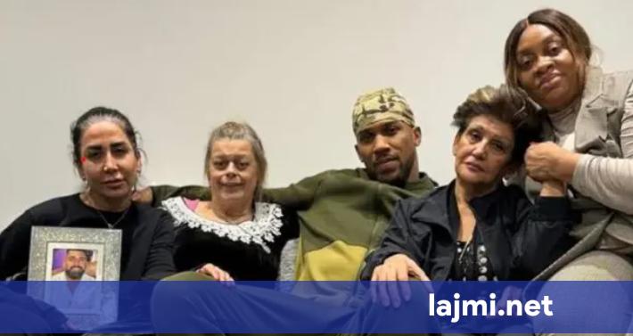 Joshua poston fotografi për herë të parë që nga aksidenti me makinë