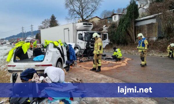 E dhimbshme  Familja 5 anëtarëshe që po kthehej nga Kosova u aksidentua në Gjermani  të gjithë të lënduar