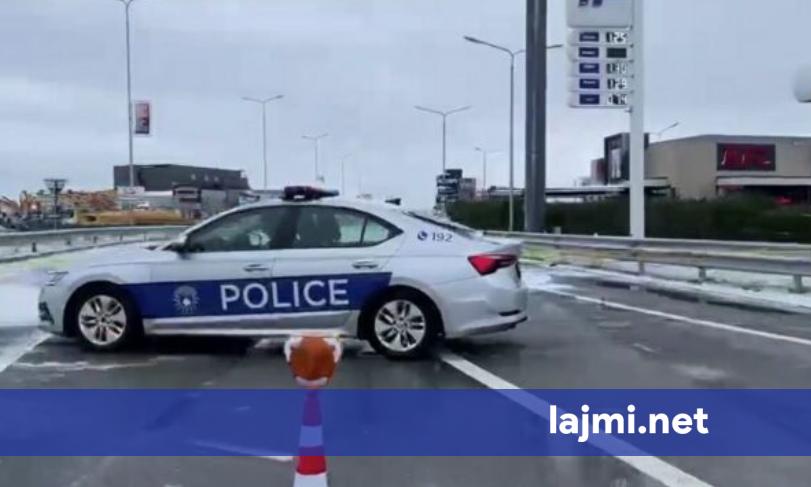 Vërshimet pas reshjeve  Policia mbyll njërën anë të magjistrales Prishtinë Ferizaj