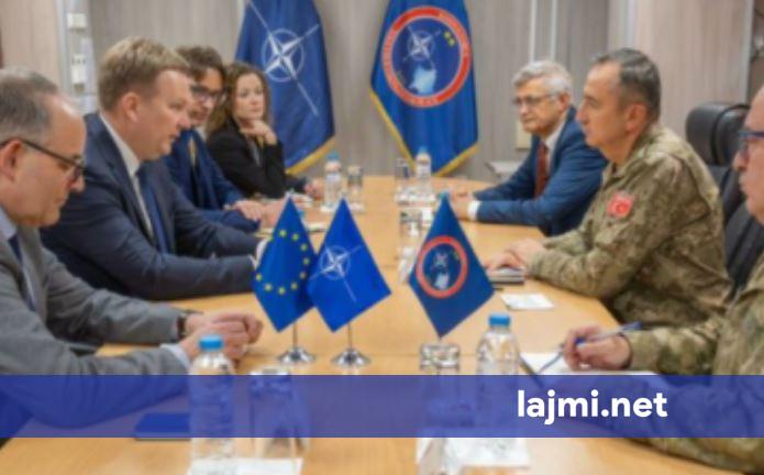 Sorensen takoi edhe komandantin e KFOR it në vizitën e tij në Prishtinë