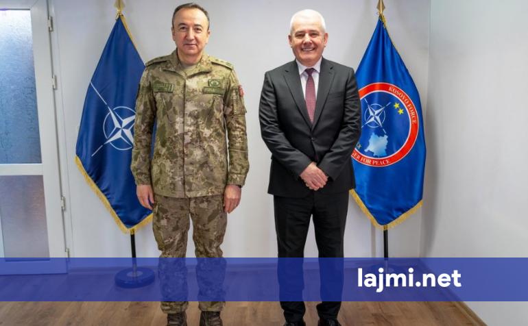 Takohen Ulutash e Sveçla  shkëmbejnë pikëpamjet për situatën e sigurisë