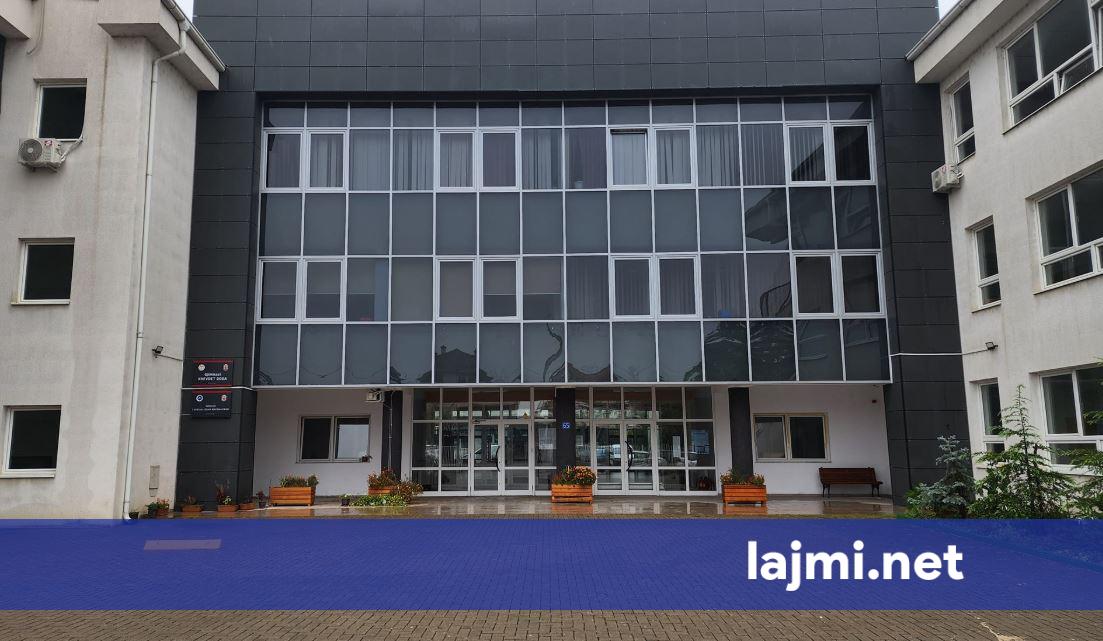 Reagon shkolla  Xhevdet Doda  për ligjëratën e Gjykatës Speciale  Është organizuar nga organizata  YIHR    pëlqimi është dhënë nga Këshilli Drejtues i Shkollës