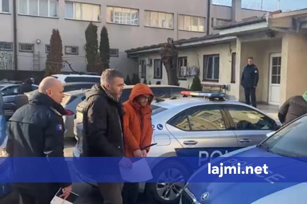 Skandali i zgjedhjeve në Kosovë   mbi 100 të arrestuar  reagime nga mediat botërore