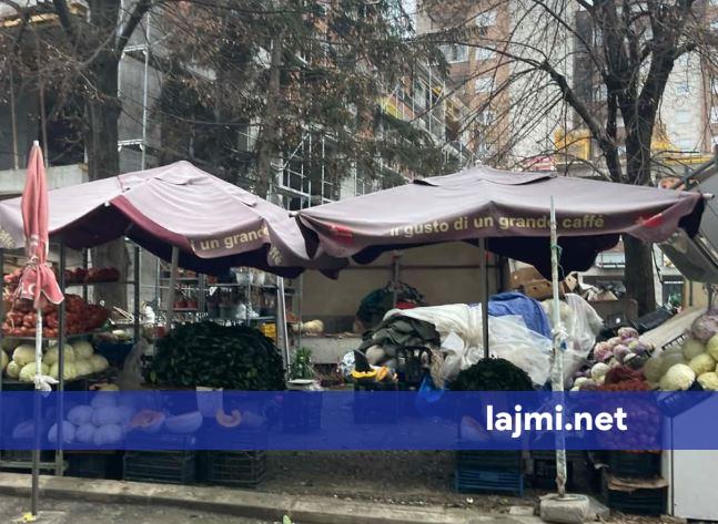 Komuna e Mitrovicës së Jugut nis aksionin për largimin e shitësve ilegalë