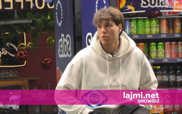 Klodi  Unë jam bekim për nënën  dua ta bëj krenare