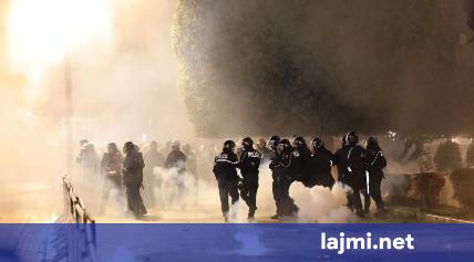 Protesta e PD së  11 Policë të lënduar  23 protestues të shoqëruar