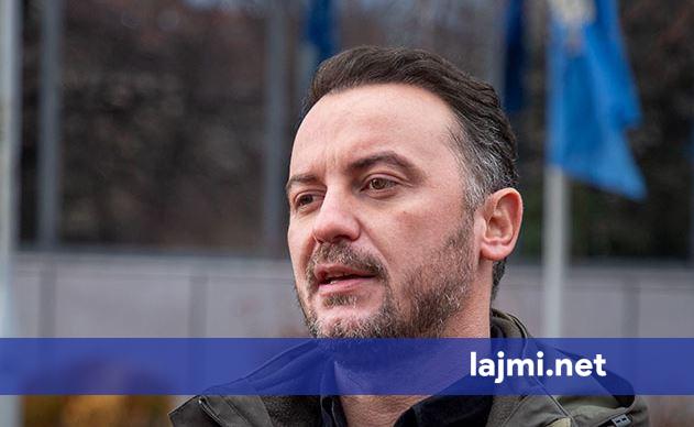  Qe gabimi më fatal që mund ta bëjë opozita    Molliqaj analizon pse i duhet Osmani ende Kurtit