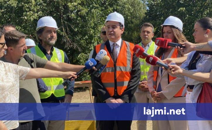 Rama i kërkon Kurtit që në  trekëndëshin Kant  Mill  Aristotel  t i bëjë vend edhe Unazës së Prishtinës