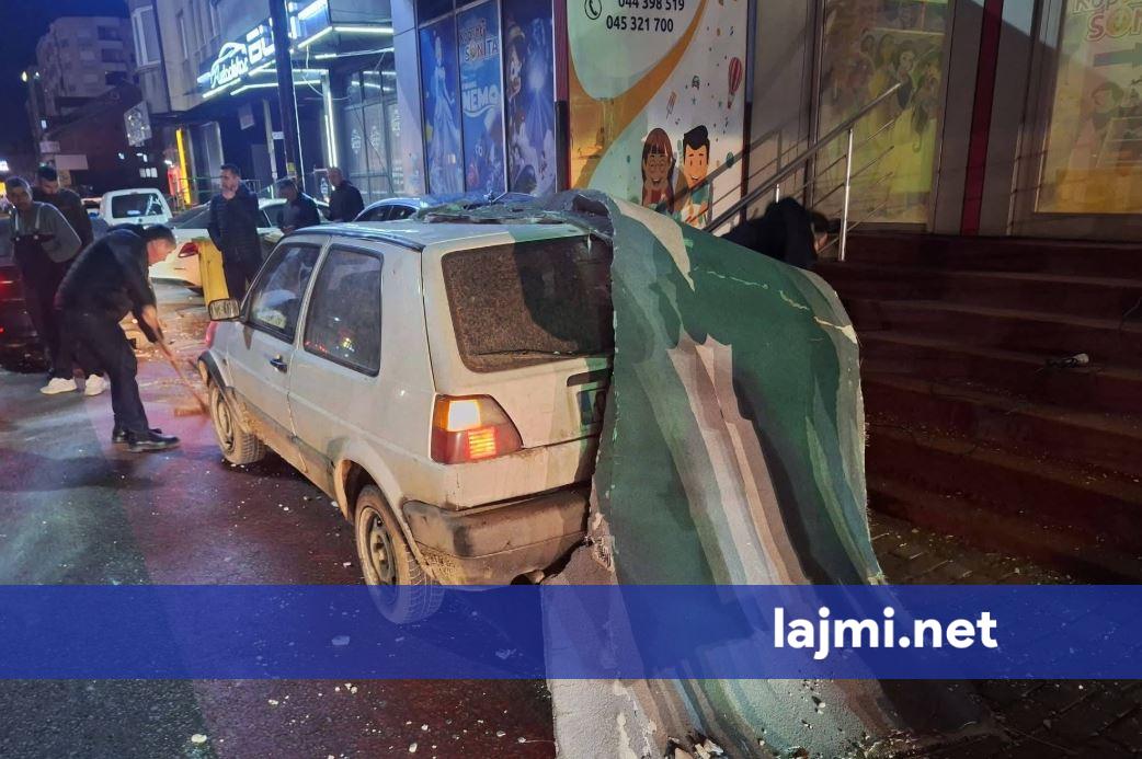 Erërat e forta shkaktuan dëme edhe në Fushë Kosovë  bie fasada e një objekti