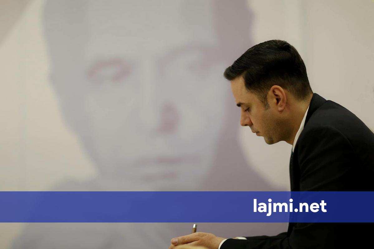 Abdixhiku  Ata që besojnë qëndrojnë  koha i vendos gjërat në vend