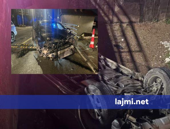 Aksident i rëndë në Prishtinë  shoferi godet veturën e parkuar që bie poshtë rrugës
