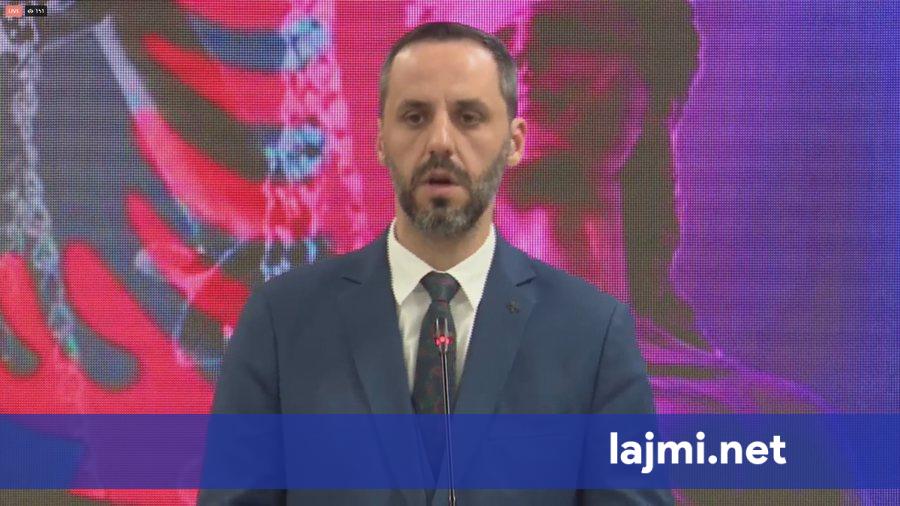 Eskortat  pushtojnë  burgjet  ministri Lamallari  Kam informacion për takimet speciale  po pres verifikimet