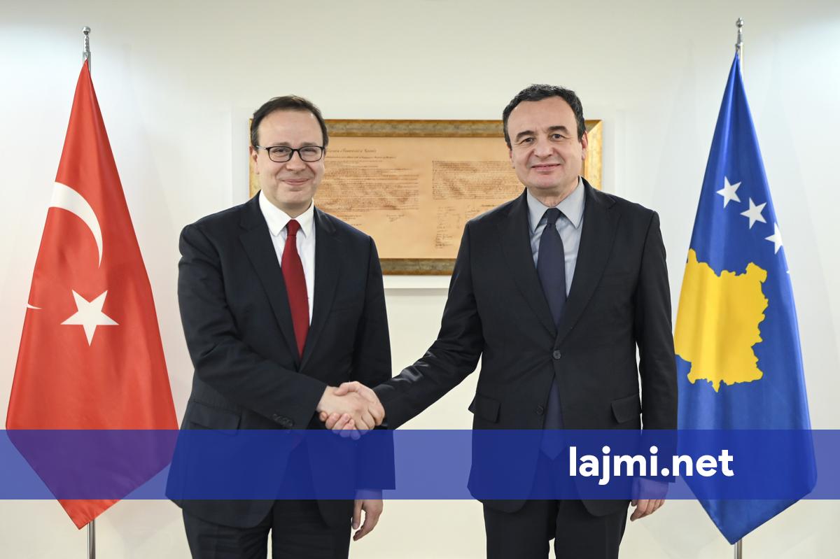 Ambasadori i Turqisë uron Kurtin për fitoren në zgjedhje  në takim flasin për sigurinë  mbrojtjen dhe bashkëpunimin ekonomik