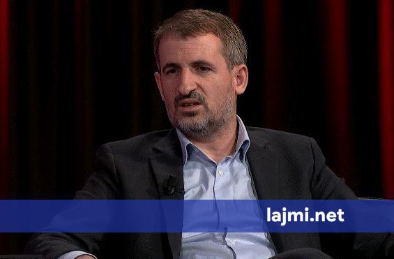 Miftaraj ironizon pasi u arrestua 75 vjeçari që protestonte për rrymë  Koordinim me ShBA në  Dumanin e FBI në