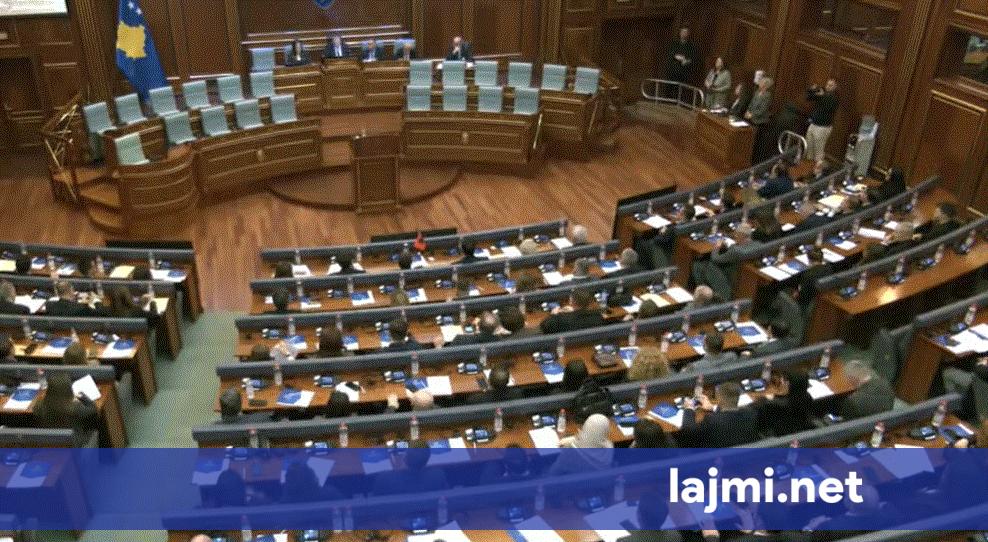 Vetëvendosje propozon Albulena Haxhiun për kryekuvendare