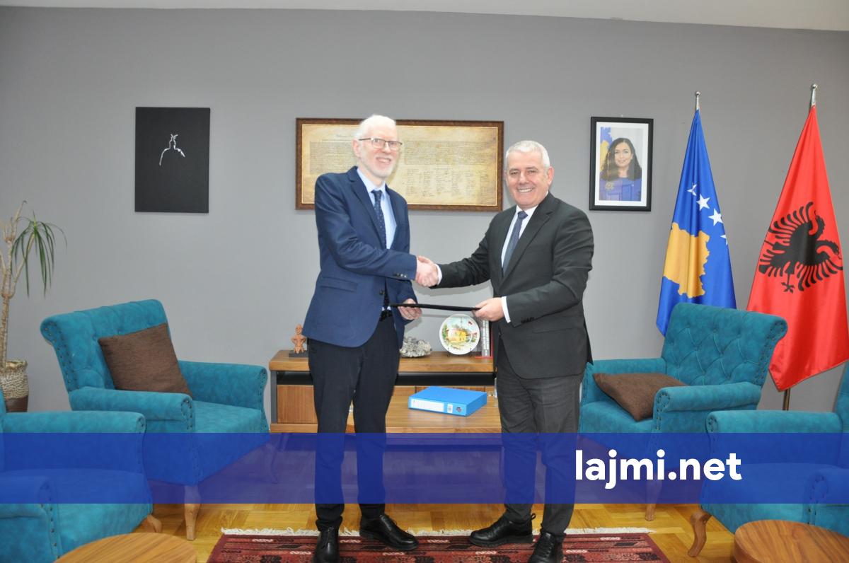 Lulëzon Jagxhiu pranon detyrën e ministrit të Ministrisë së Digjitalizimit dhe Administratës Publike