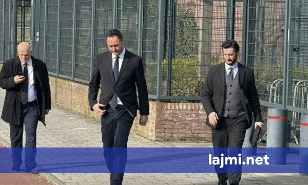 Konjufca del nga Gjykata Speciale në Hagë pasi përfundon seanca atje