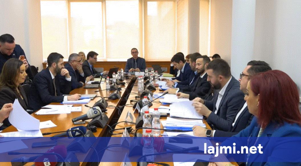 Përplasje e ashpër në Komisionin për buxhet  PDK akuzon Qeverinë për moszbatim të aktgjykimit të Kushtetueses