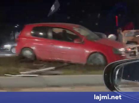 Aksident te rrethi në Pestovë  përplasen dy vetura