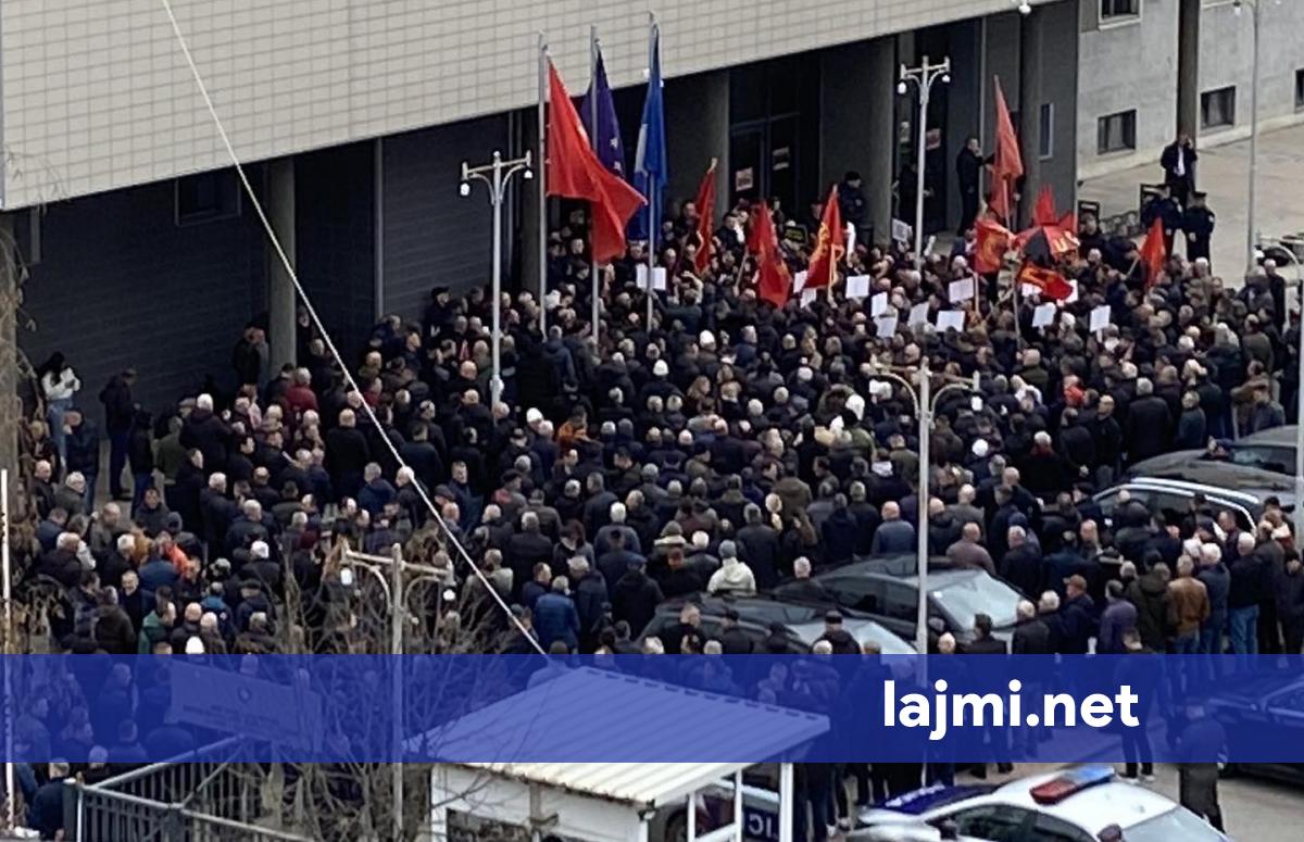 Pas protestës  OVL UÇK paralajmëron edhe veprime të tjera nëse institucionet nuk reflektojnë ndaj kërkesave të tyre
