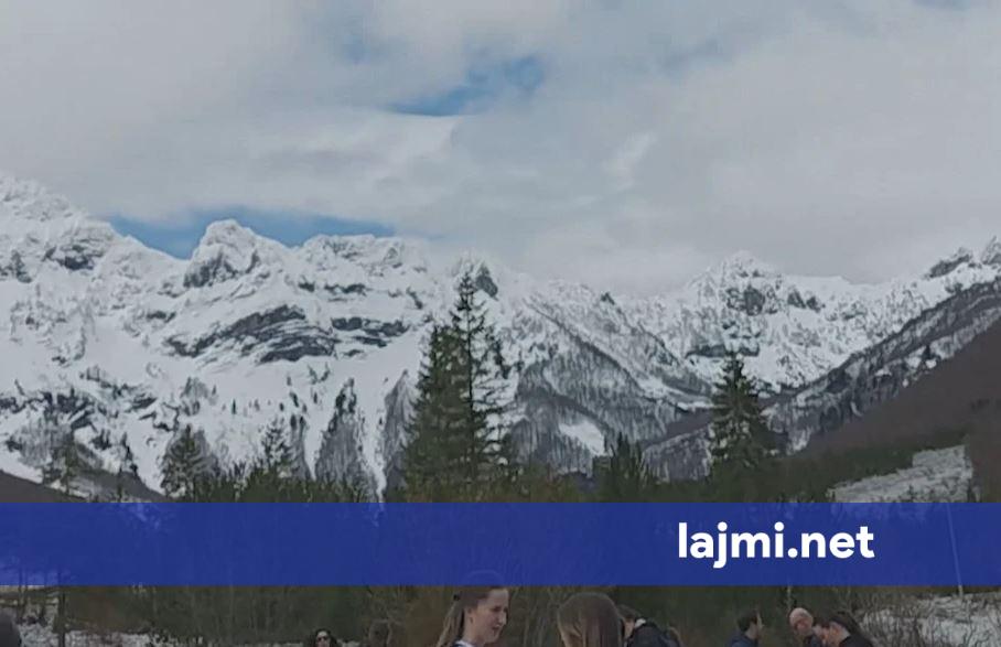 Ortek mbi Valbonë  40 alpinistë nga Kosova filmojnë pamjet në Alpet shqiptare