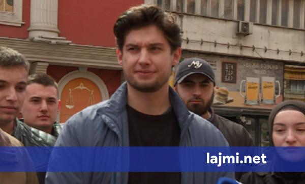 Studentët shqiptarë protestojnë sot në Shkup