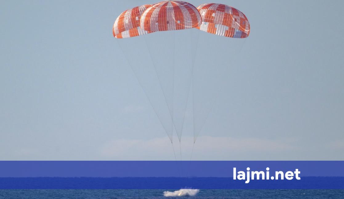 Ekuipazhi i Artemis II kthehet në Tokë pas misionit historik rreth Hënës