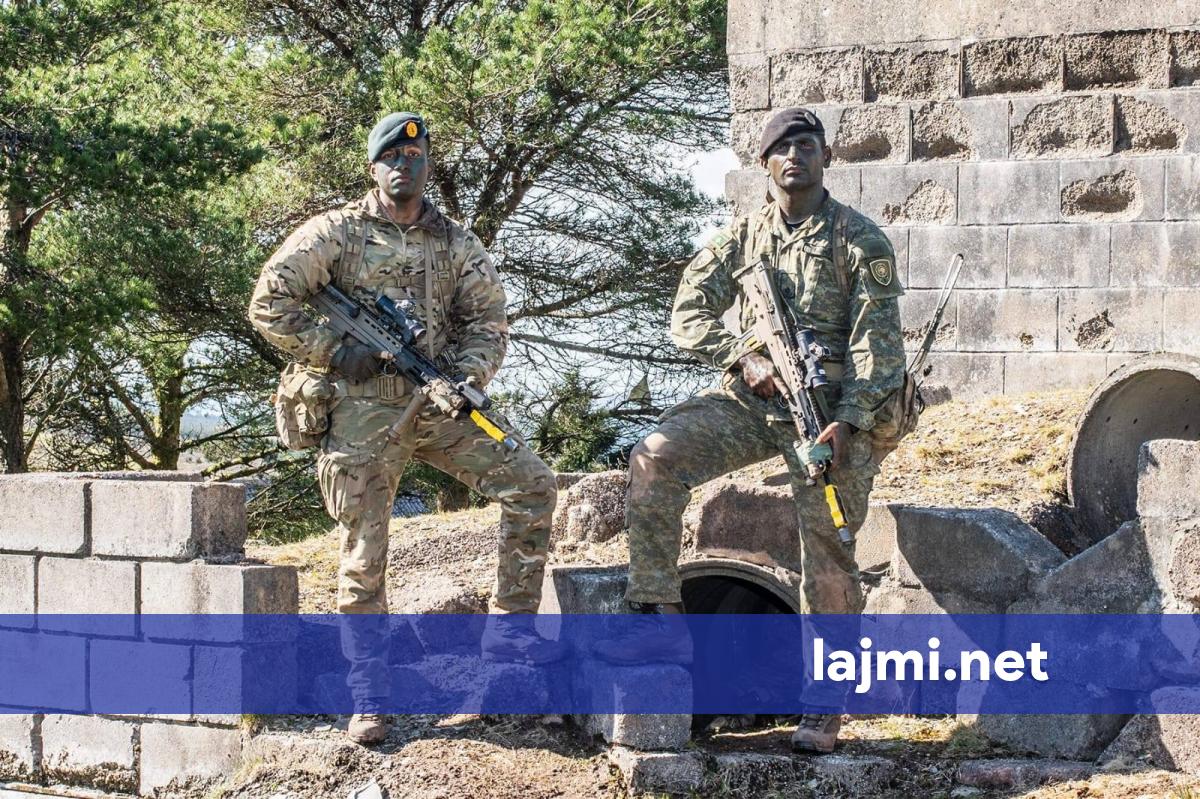Oficeri i FSK së kryen me sukses trajnimin e këmbësorisë  vlerësohet me mirënjohje nga Mbretëria e Bashkuar