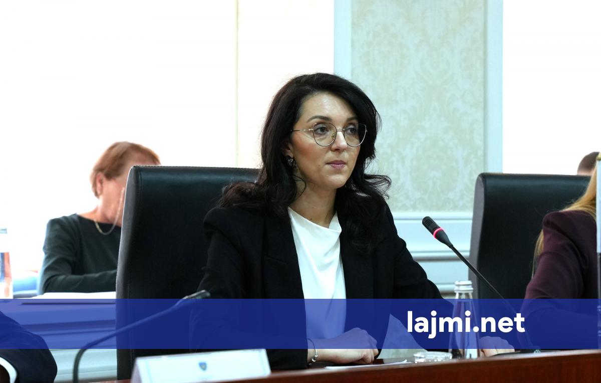 Deputetës së VV së nuk i pëlqen që Abdixhiku tha se mund ta propozoj Osmanin për presidente  Glauk Konjufca kandidati më i mirë dhe më i zoti  ju si parti i keni 2 5 herë më pak vota se ai