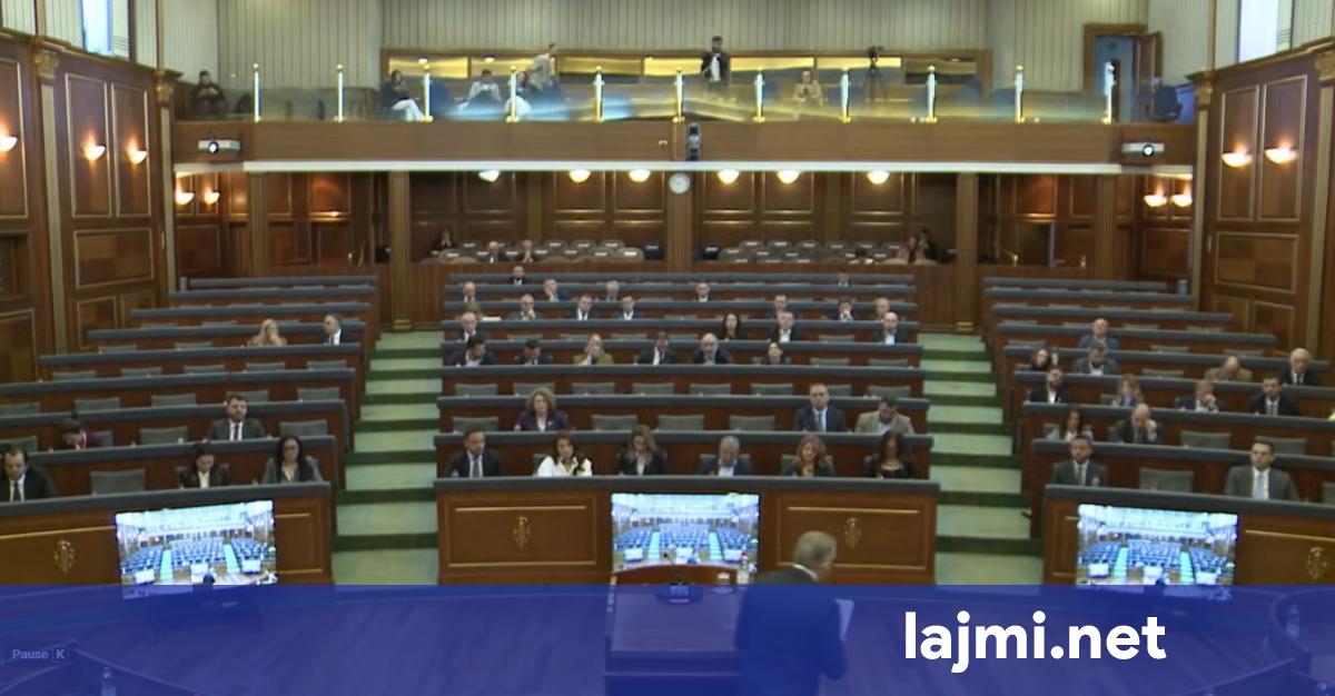 Abdixhiku s e tha asnjë fjalë e as nuk merr pjesë në seancën për Rexhep Qosjen  nga LDK të pranishëm veç 5 deputetë