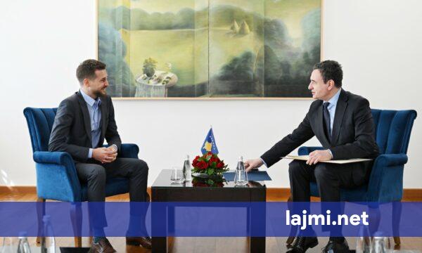 Kurti emëron Agon Batushën zëvendësministër në Ministrinë e Administrimit të Pushtetit Lokal