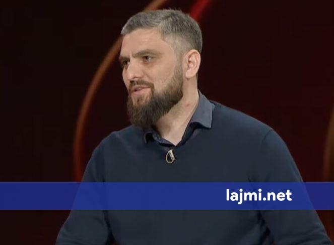 Ndalohet për 48 orë Durim Berisha  ish këshilltar i Kurtit   shkak statuset në Facebook ndaj imamit të BIK ut