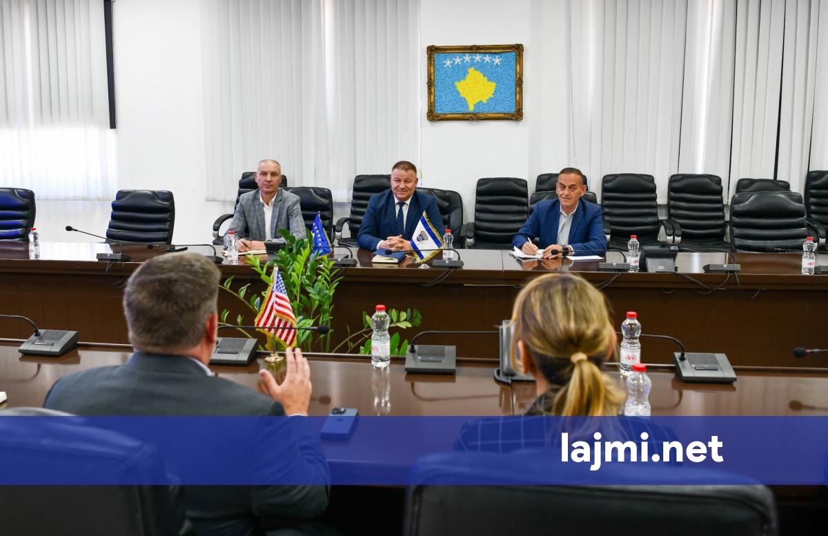 Policia e Kosovës takime me përfaqësues të DEA s amerikane  shqyrtohen  rrugët për bashkëpunim dhe zhvillim të aftësive 