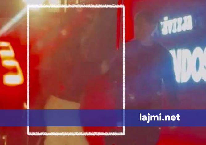 U D  Presidentja Albulena Haxhiu shkon në zyrat e VV së në orët e mbrëmjes
