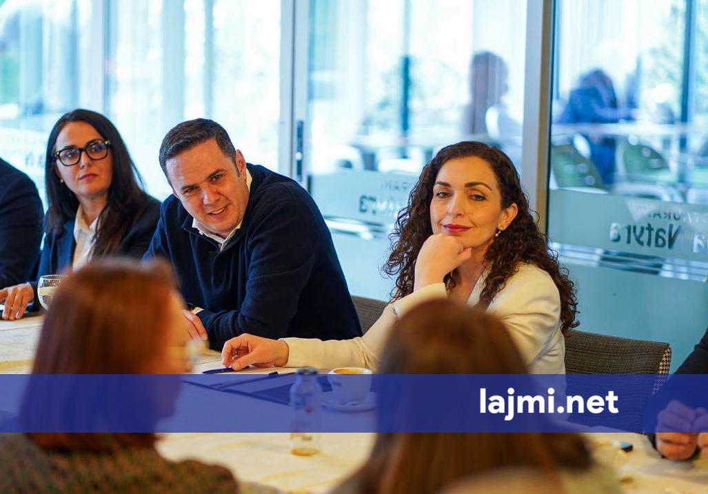 Osmani e Abdixhiku takojnë mësimdhënësit në Dardani  arsimin e quajnë prioritet kombëtar