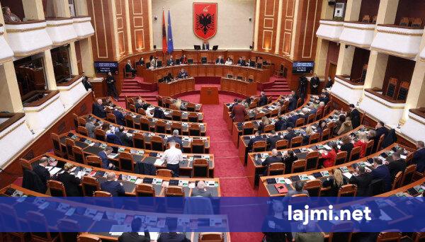 Kuvendi i Shqipërisë miraton rezolutën për integrimin në BE me votat e mazhorancës dhe opozitës