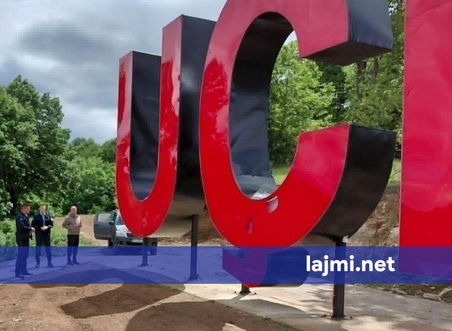 Dëmtohet monumenti i UÇK së në Kaçanik  Policia nis hetimet