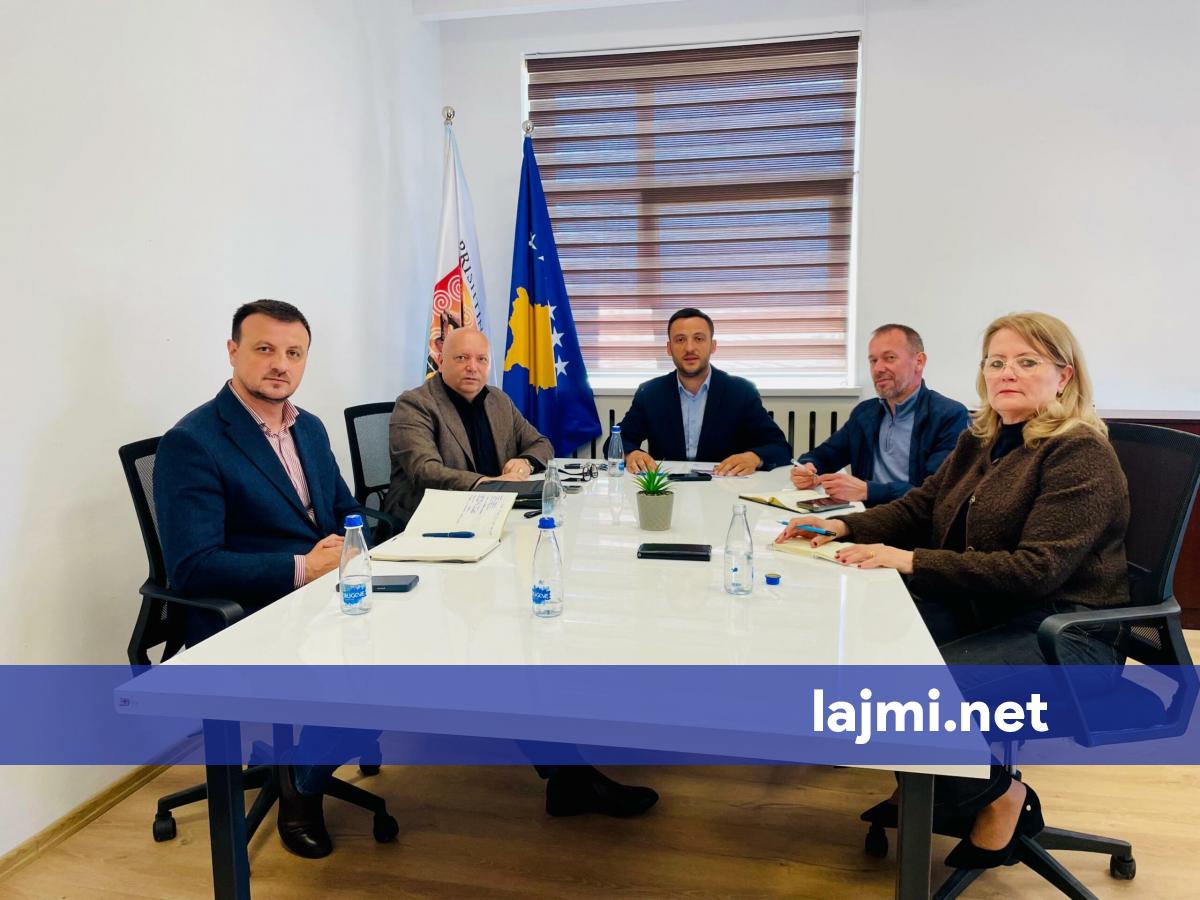 Bëhen bashkë në kryeqytet Drejtoria Shërbimeve Publike me atë të Inspeksionit  paralajmërojnë masa për ata që ndotin hapësirat publike