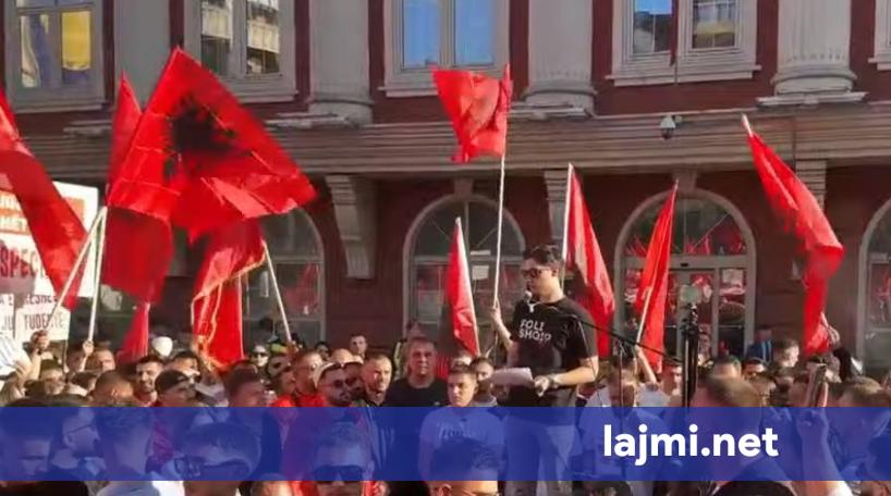 Shkupi u çua në këmbë për gjuhën shqipe  Studentët kërkuan drejtësi e barazi