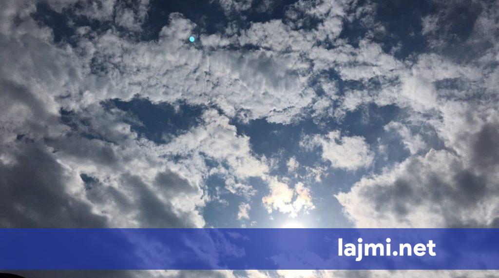 Moti sot i vranët dhe me diell  maksimalja shkon deri në 27°C