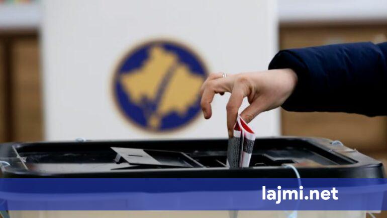 Qytetarët e Prizrenit tregojnë interesim të madh për votim  menaxheri  Radha u krijua para hapjes së qendrës