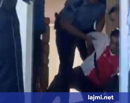  Gjatë rastit ka bërtit  Allahu Ekber     Albert Kastrati jep detaje për personin që iu fut në shtëpi dhe sulmoi nënën e tij me thikë