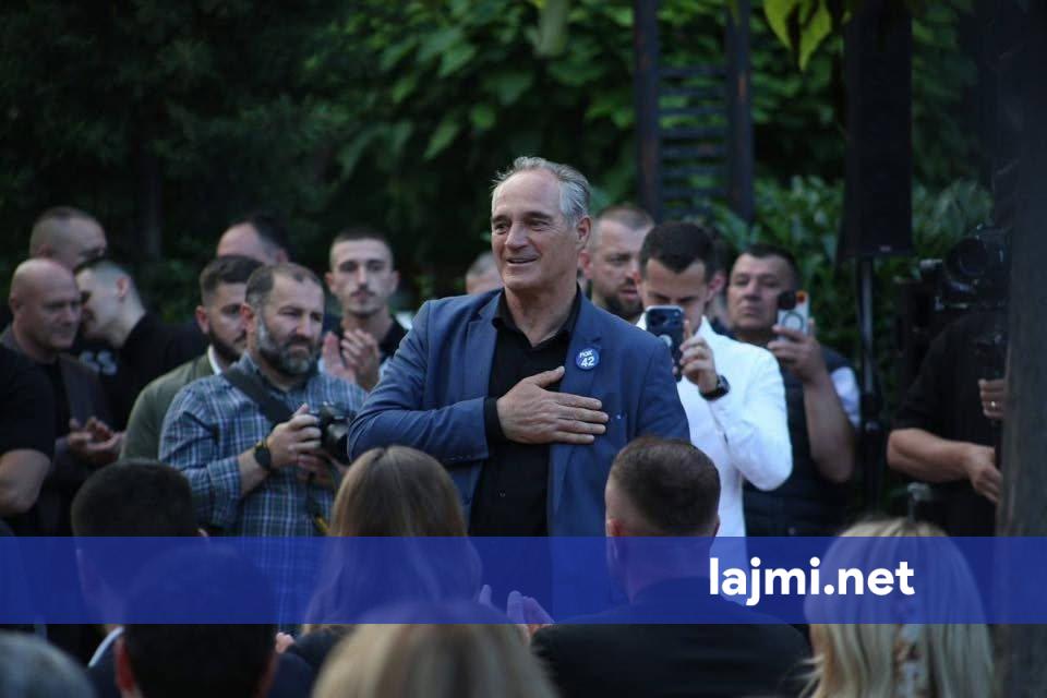Nait Hasani reagon pasi mbeti jashtë Kuvendit  Faleminderit të gjithëve që qëndruar pranë meje  pavarësisht kundërshtive brenda partisë